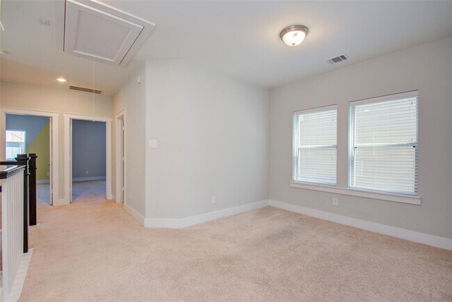 Building Photo - 18118 Moonlit River Dr
