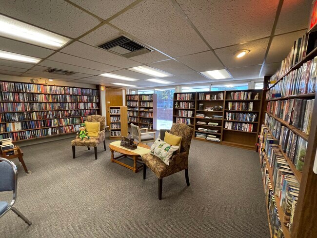 Building Photo - 1225 NW 21st St