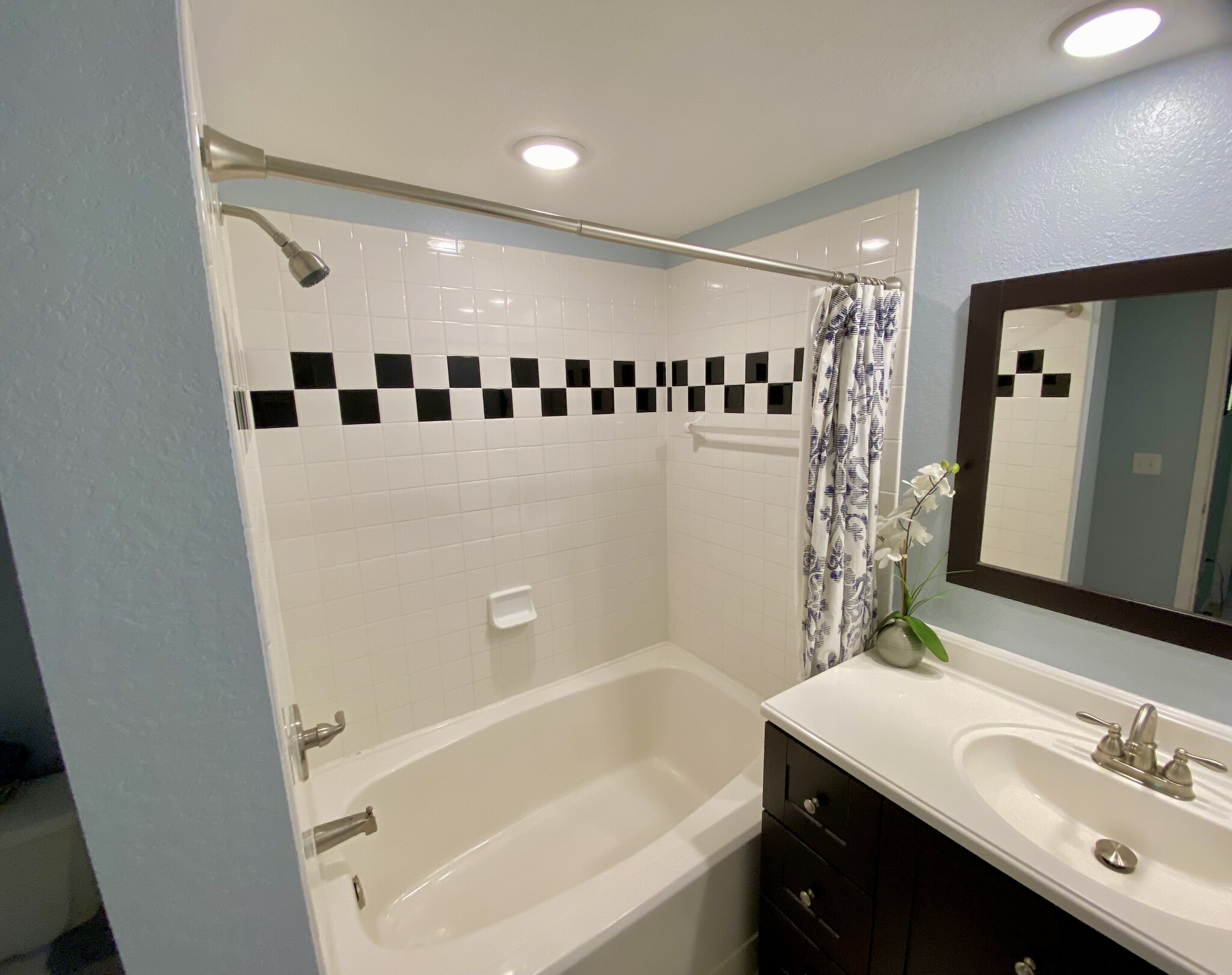 Bathroom #2 - 2410 W Azeele St