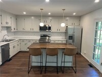 Building Photo - 11526 Chester Station Dr