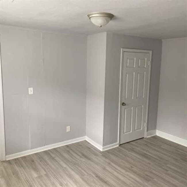 Building Photo - 1324 Drewery Ave