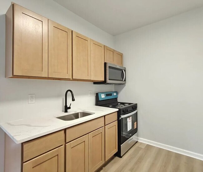 Building Photo - 5415 Media St