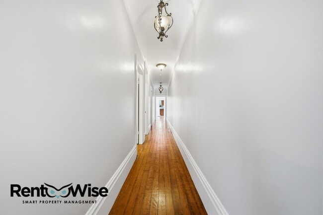 Building Photo - 3230 16th St