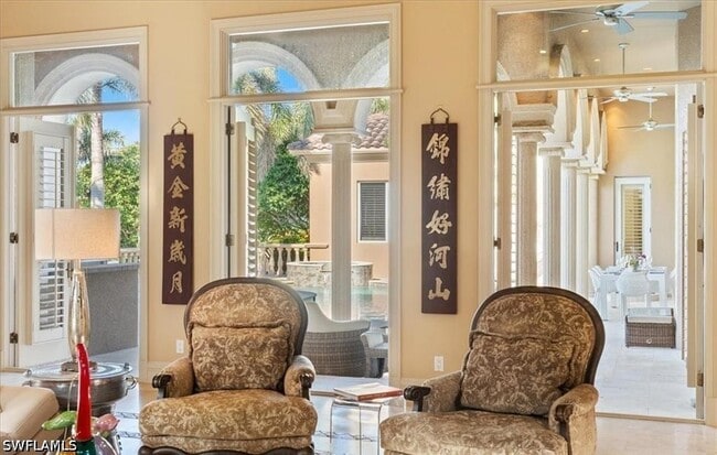 Building Photo - 550 21st Ave S