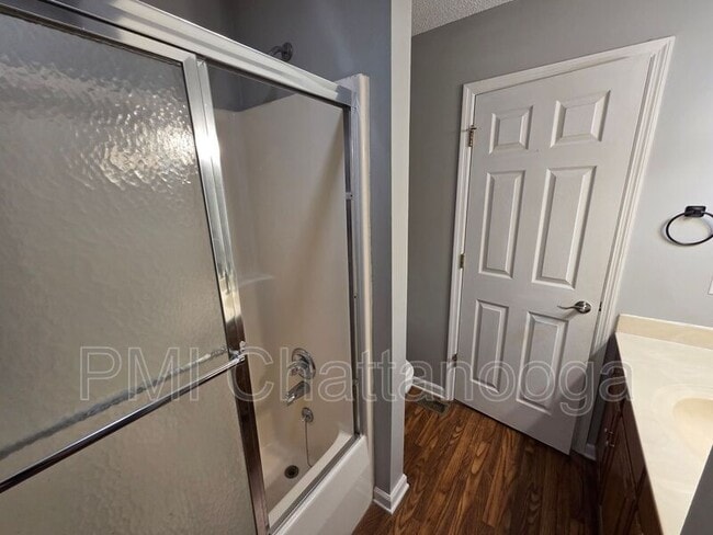 Building Photo - 3719 Crestview Pl