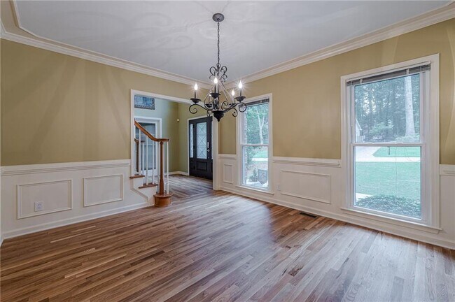 Building Photo - 461 Braidwood Walk NW