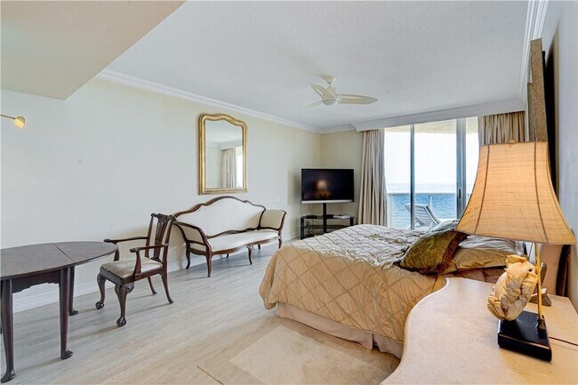 Building Photo - 3200 N Ocean Blvd