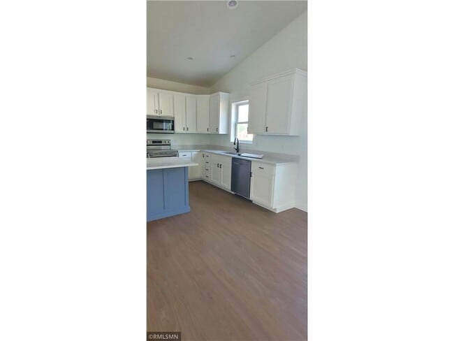Building Photo - 1230-1232 Wisteria Ln