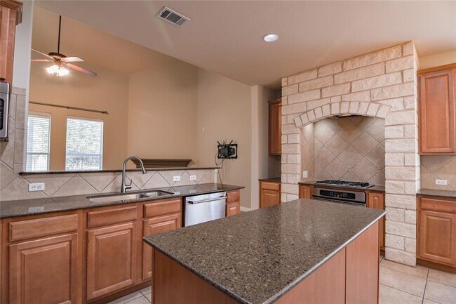 Building Photo - 3901 Wilderness Path Bend