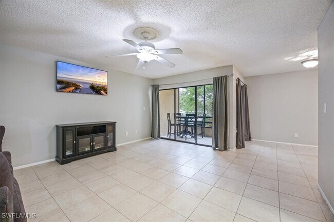 Building Photo - 3635 Boca Ciega Dr