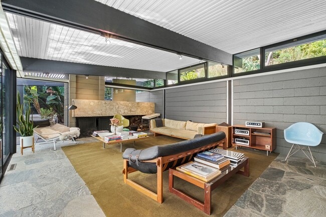 Building Photo - 3 Bed / 3 Bath Private Mid-Century Oasis with Pool, Detached Studio & Canyon Views