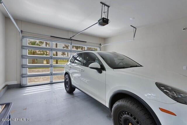 Building Photo - 5631 Heckscher Dr