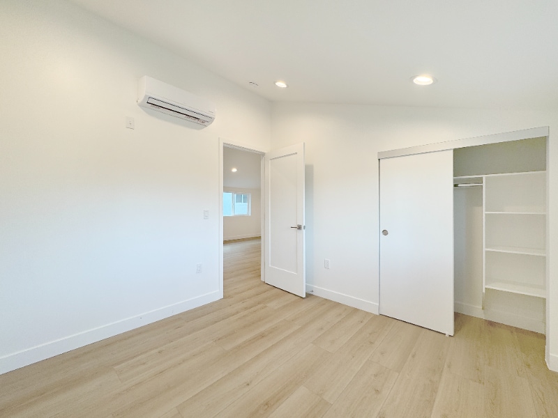 Building Photo - 4461 Farquhar Ave