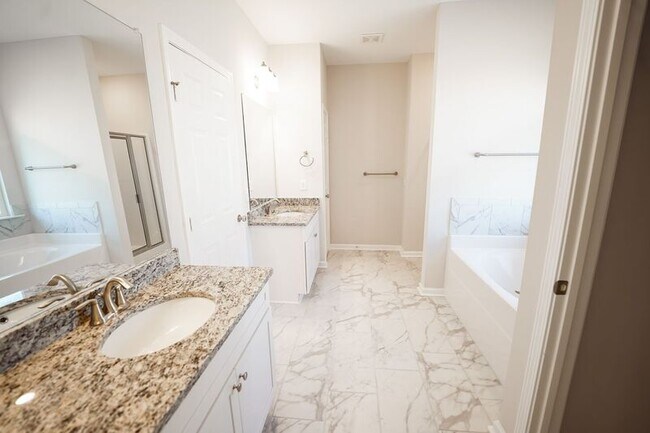 Building Photo - 125 Chilburn Cir