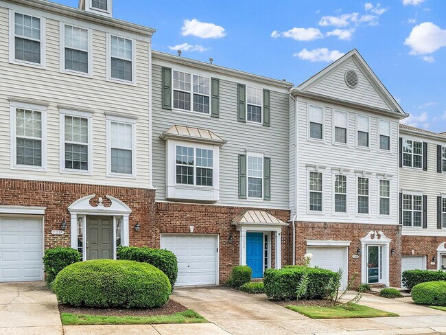 Building Photo - Earn Wealth While Leasing - Like a Homeown...