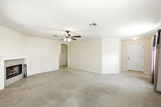 Building Photo - 3807 Haleys Way