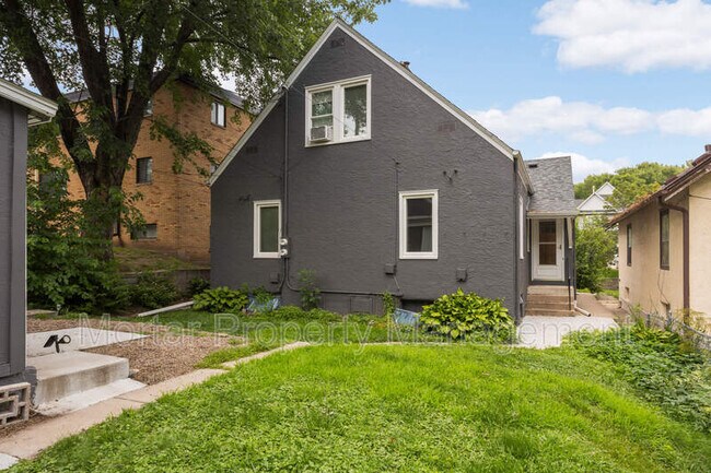 Building Photo - 1164 Randolph Ave