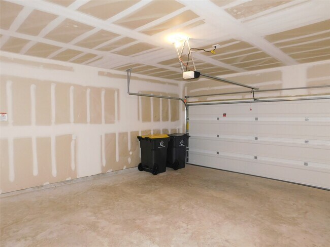 Building Photo - 10775 Sora Dr