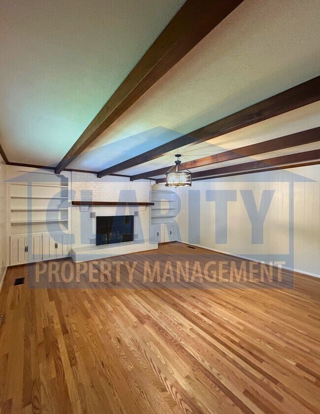 Building Photo - 505 24th St NW