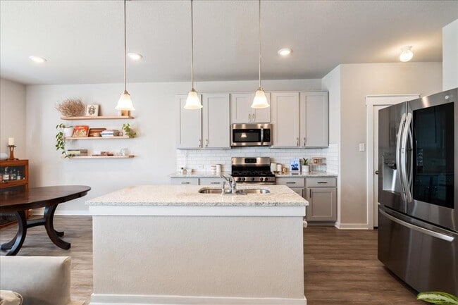 Building Photo - 17103 Crane Fly Dr