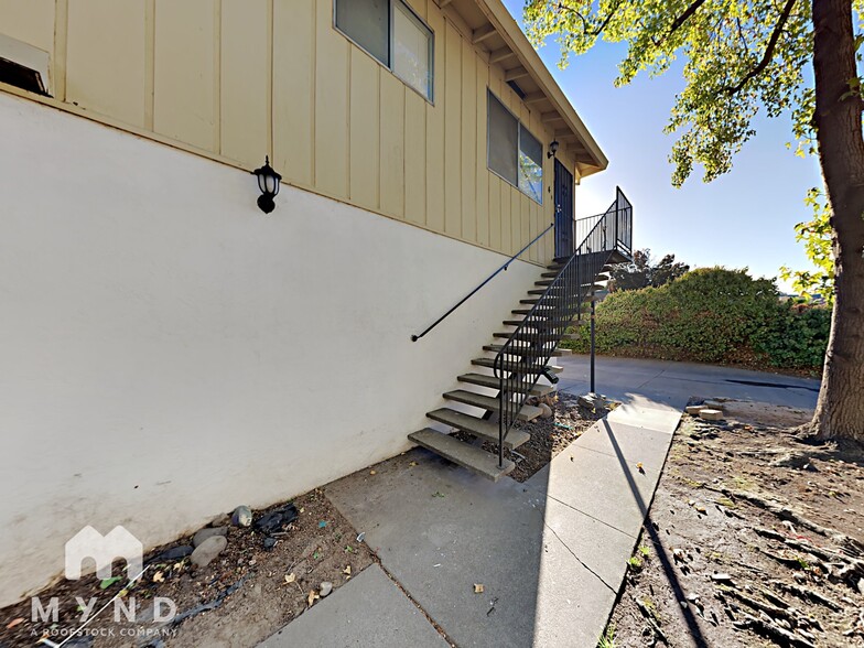 Primary Photo - 3157 Occidental Dr