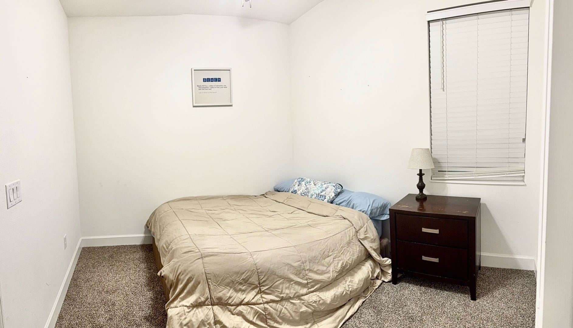 Building Photo - 5613 De Coronado Dr