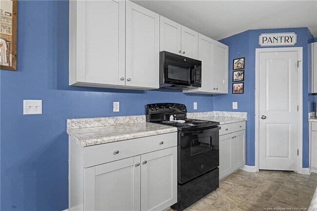 Building Photo - 21 Terrier Ct