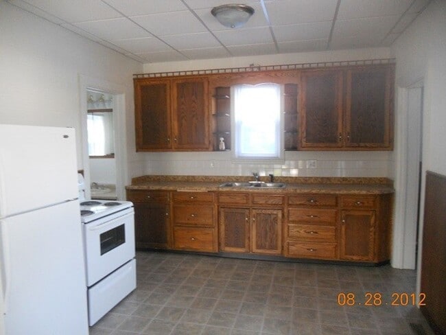 Building Photo - 417 Crooks Ave