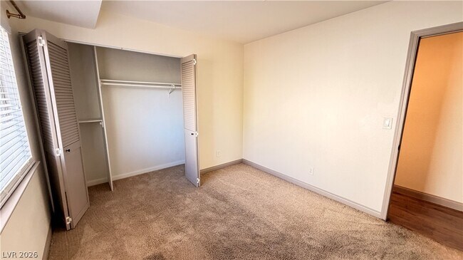 Building Photo - 2783 Carnation Ln