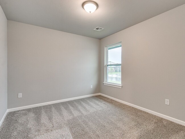 Building Photo - 1ST MONTH FREE