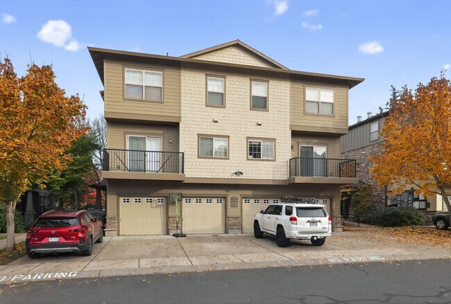 Building Photo - 7993 NE Rockne Way