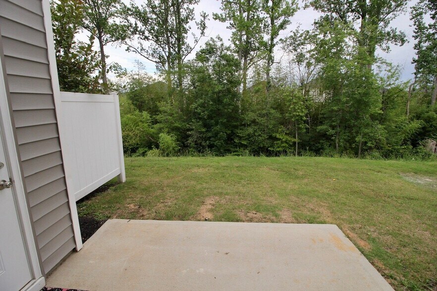Building Photo - 35 Beachley Pl