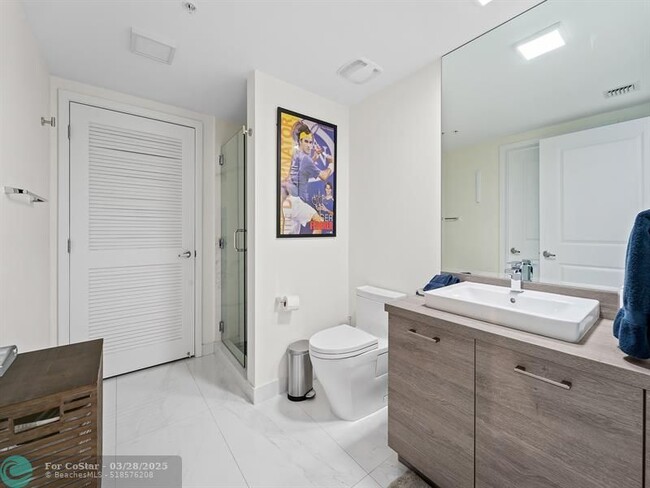Building Photo - 400 Sunny Isles Blvd