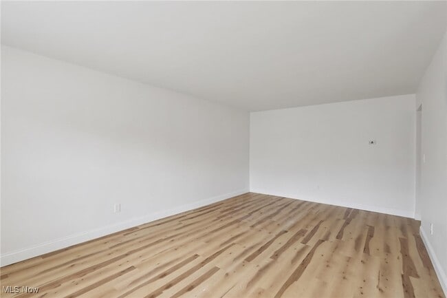 Building Photo - 3279 Warrensville Center Rd