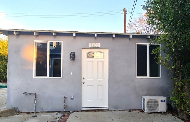 Building Photo - 7708 Etiwanda Ave