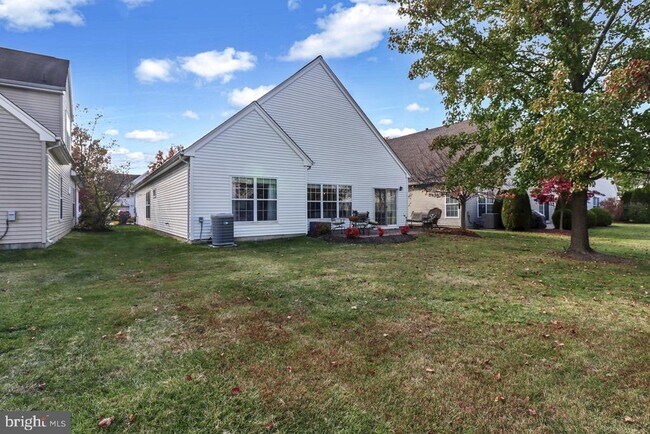 Building Photo - 41 Cardinal Flower Ln