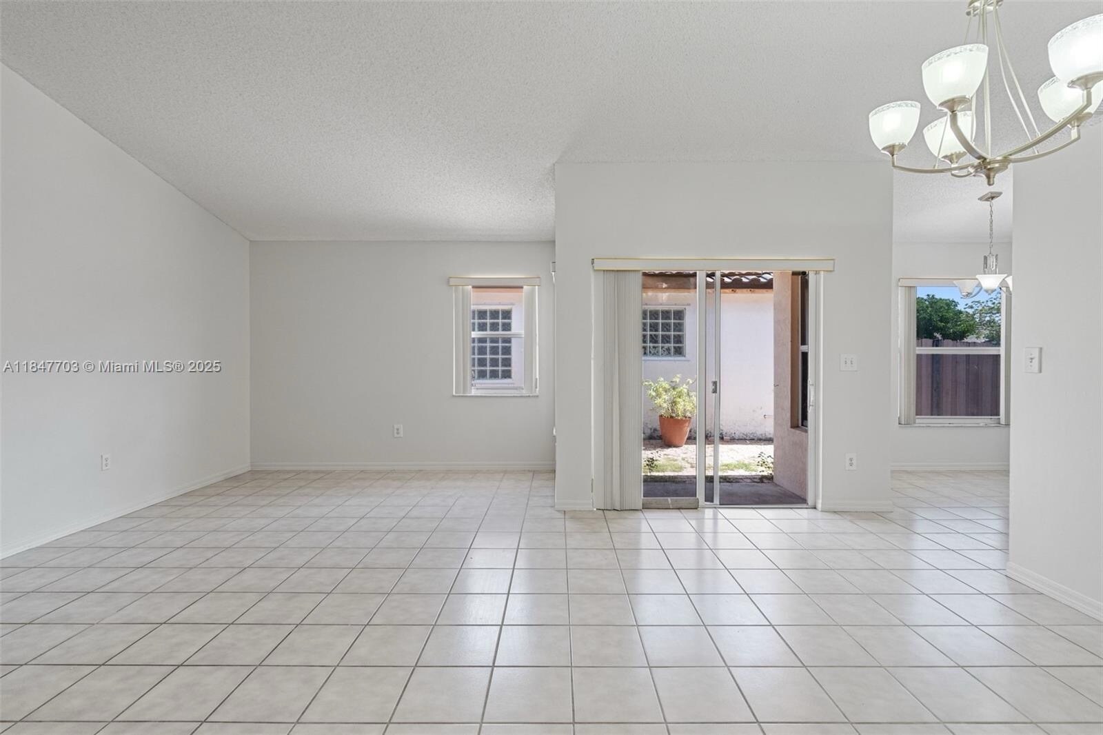 Building Photo - 14202 SW 151st Ct