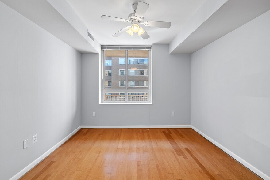 Building Photo - 350 G St SW