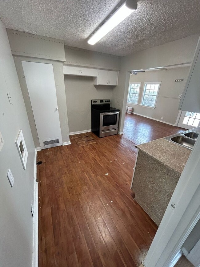 Building Photo - Location....Location....Location....