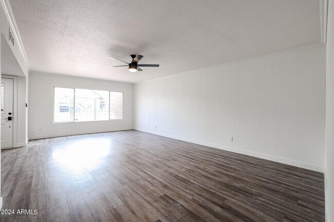 Building Photo - 1803 W Maryland Ave