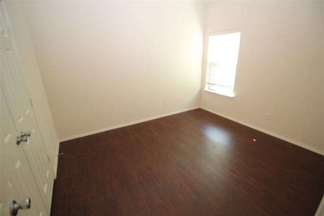Building Photo - 2412 Eppright Dr
