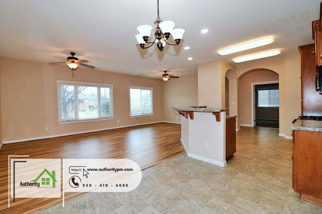 Building Photo - 3516 Humbug Dr