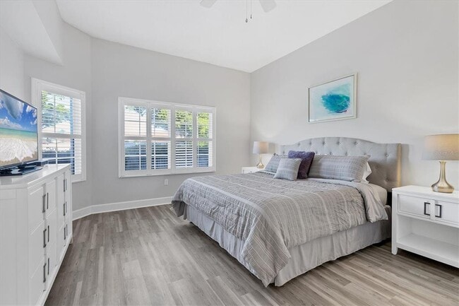 Building Photo - 3605 54th Dr W