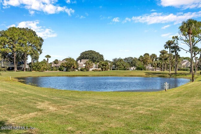 Building Photo - 101 Willow Pond Ln