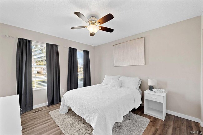 Building Photo - 202 Oxford Ave