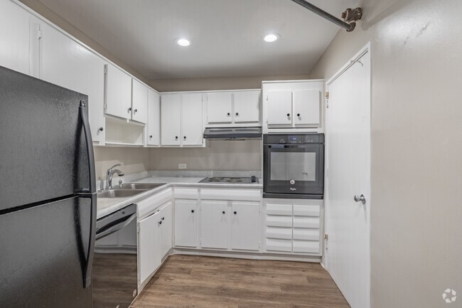 Interior Photo - Continental Condos