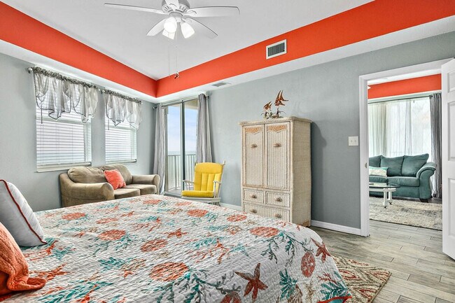 Building Photo - 110 Surfview Dr