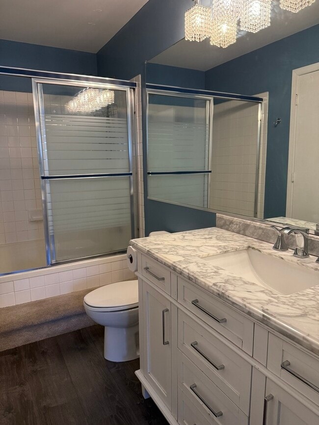 Building Photo - 210 Shadybrook Ln