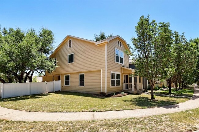 Building Photo - 1818 Lost Maples Loop