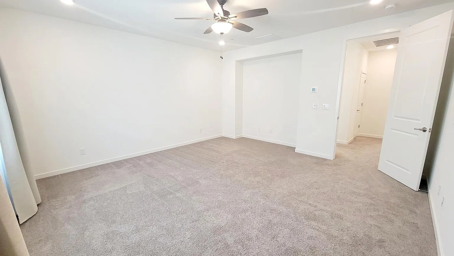 Building Photo - 3818 Ponderosa Pine Ln